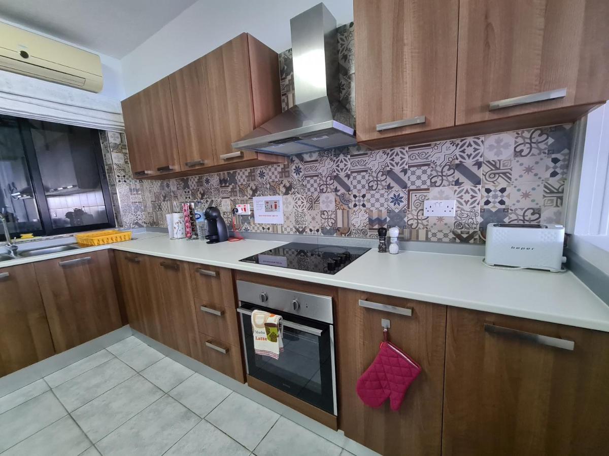 Spacious Seafront Apt Next To Sliema-Valeta Ferry Экстерьер фото