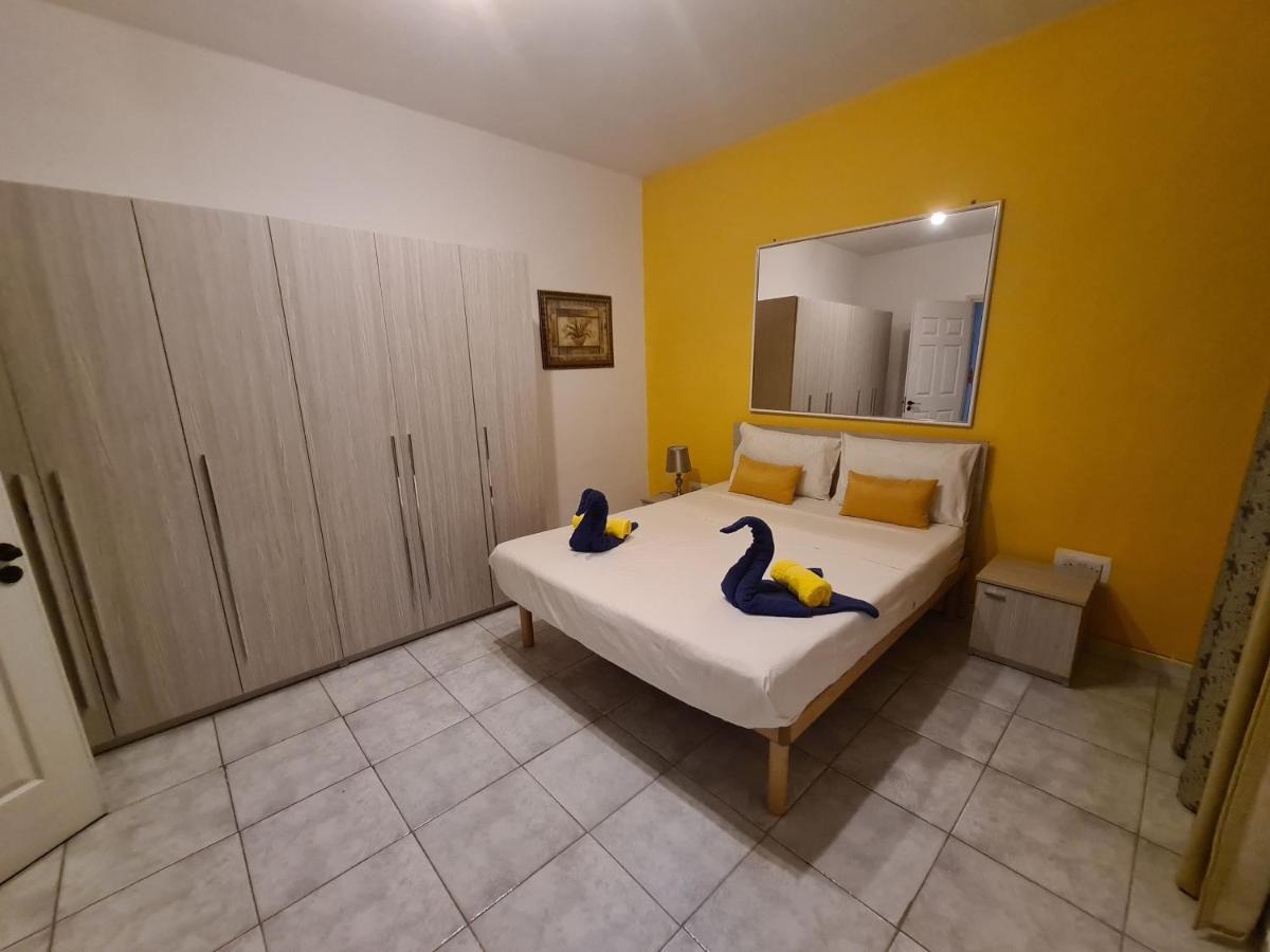 Spacious Seafront Apt Next To Sliema-Valeta Ferry Экстерьер фото