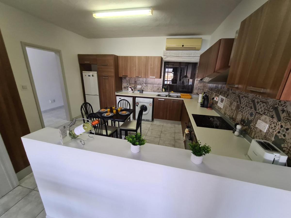 Spacious Seafront Apt Next To Sliema-Valeta Ferry Экстерьер фото